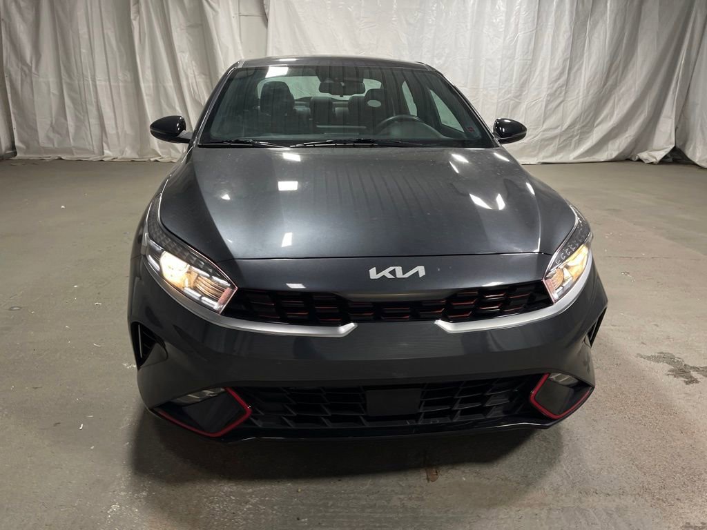 Used 2024 Kia Forte GT-Line w/ GT-Line Premium Package image 2