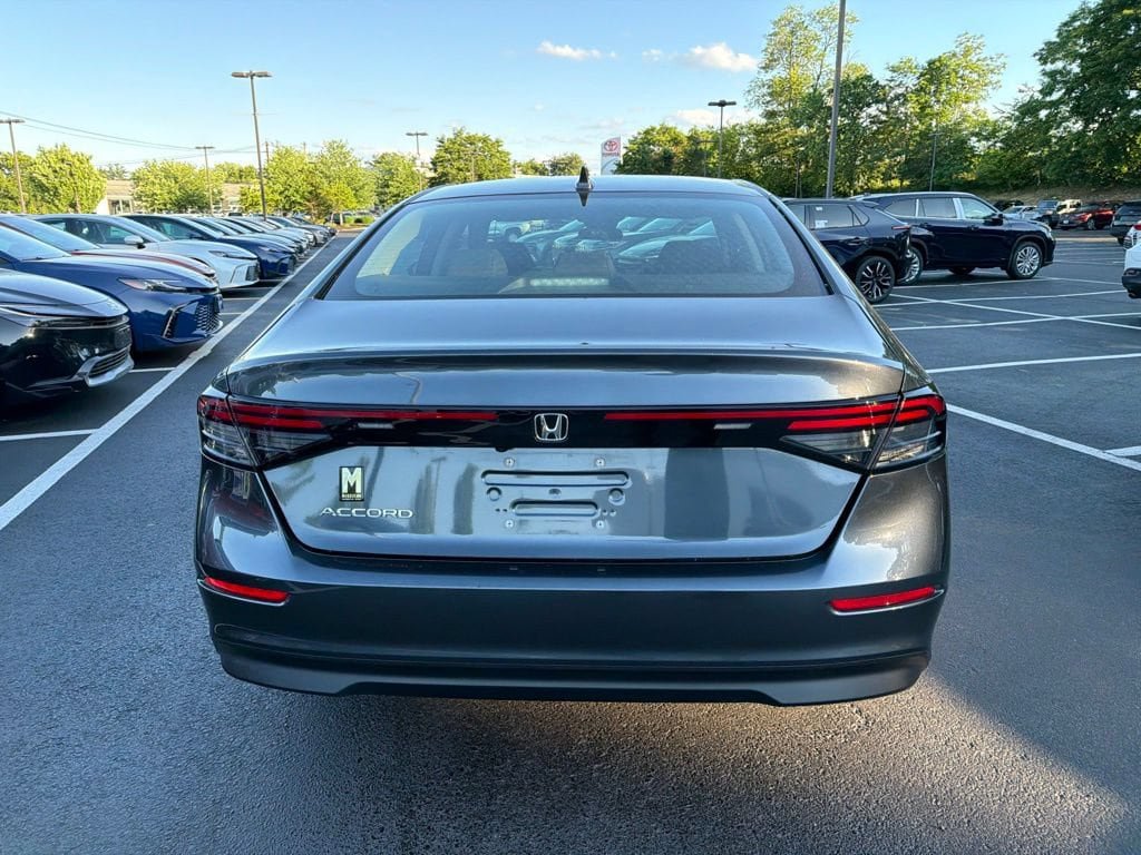 Used 2025 Honda Accord LX image 6
