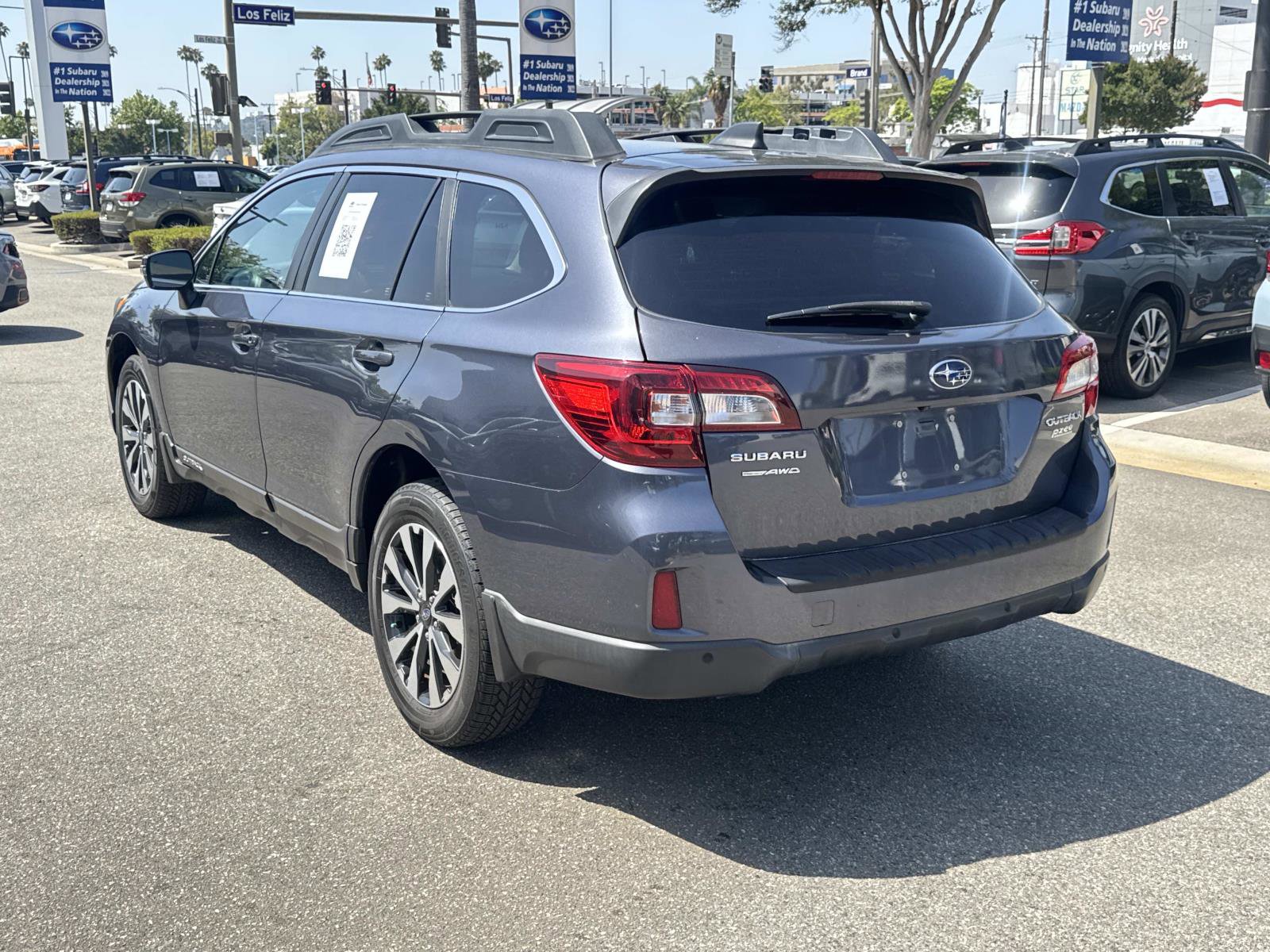 Used 2017 Subaru Outback 2.5i Limited AWD/4WD image 6