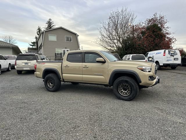 Used 2019 Toyota Tacoma TRD Off-Road image 7