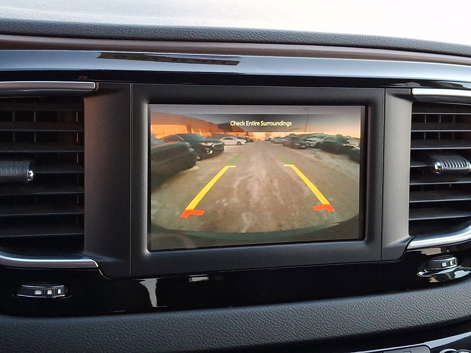 Used 2023 Chrysler Voyager LX FWD image 18