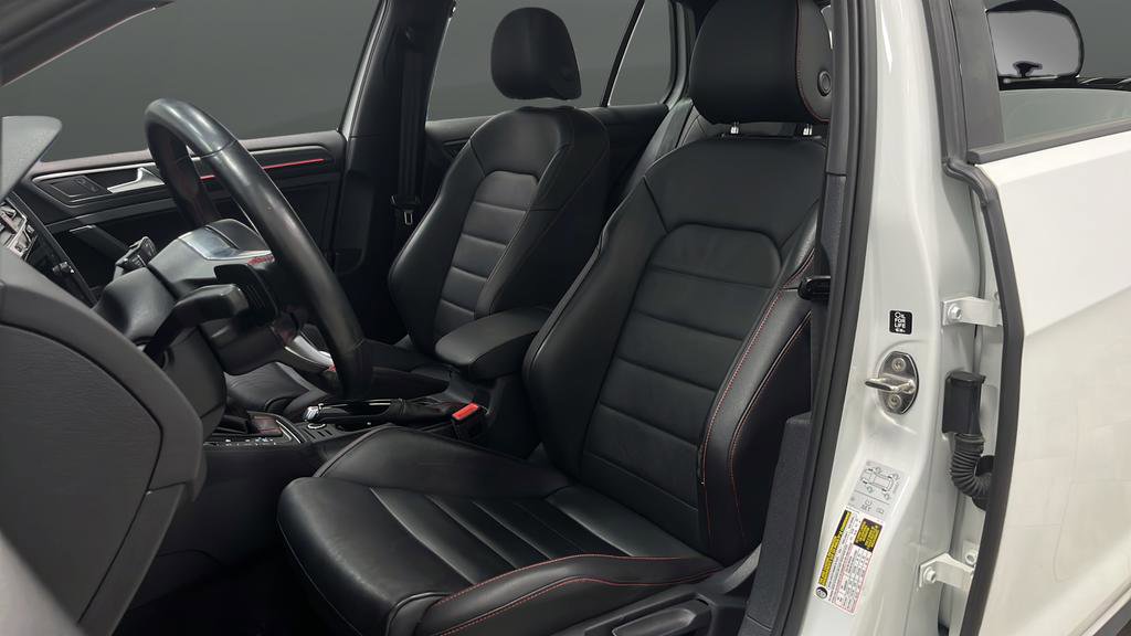 Used 2019 Volkswagen GTI SE w/ SE Experience Package FWD image 9