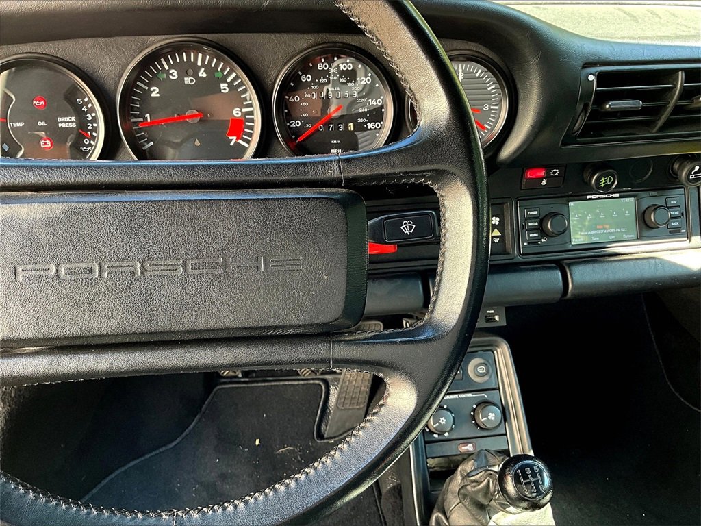 Used 1986 Porsche 911 Carrera image 24