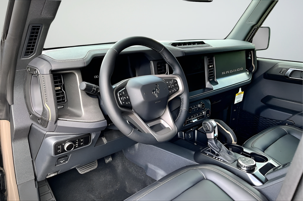 New 2025 Ford Bronco Badlands AWD/4WD image 7