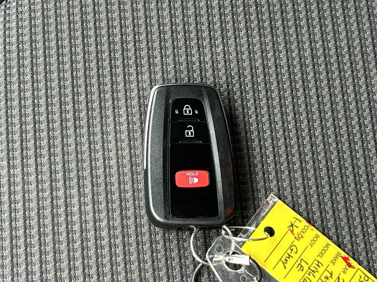 Used 2023 Toyota Highlander LE image 34