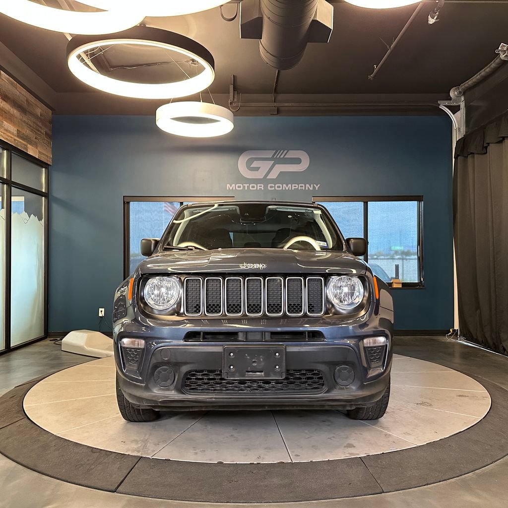 Used 2023 Jeep Renegade Latitude AWD/4WD image 8