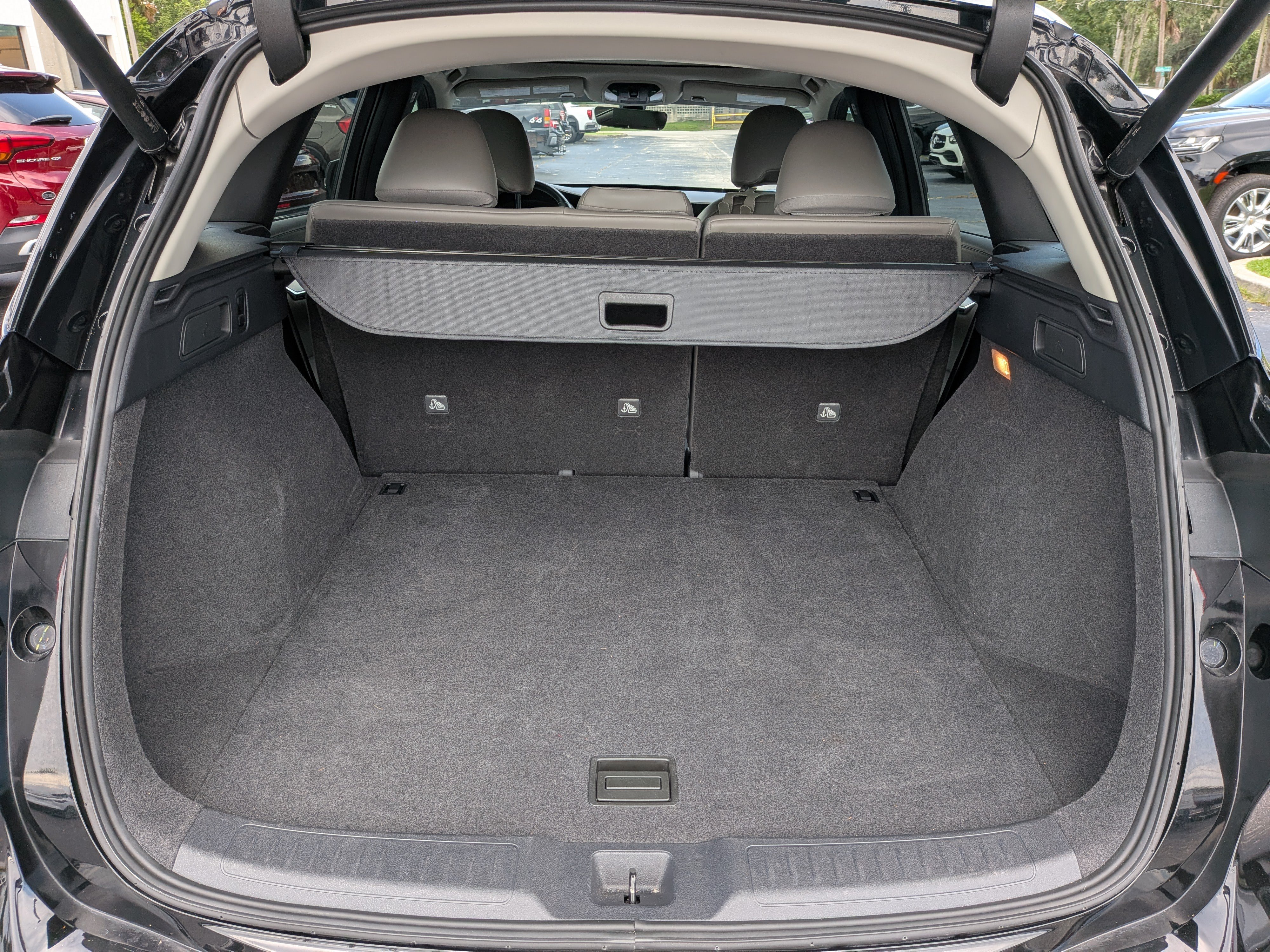 Used 2023 INFINITI QX50 Luxe AWD/4WD image 17