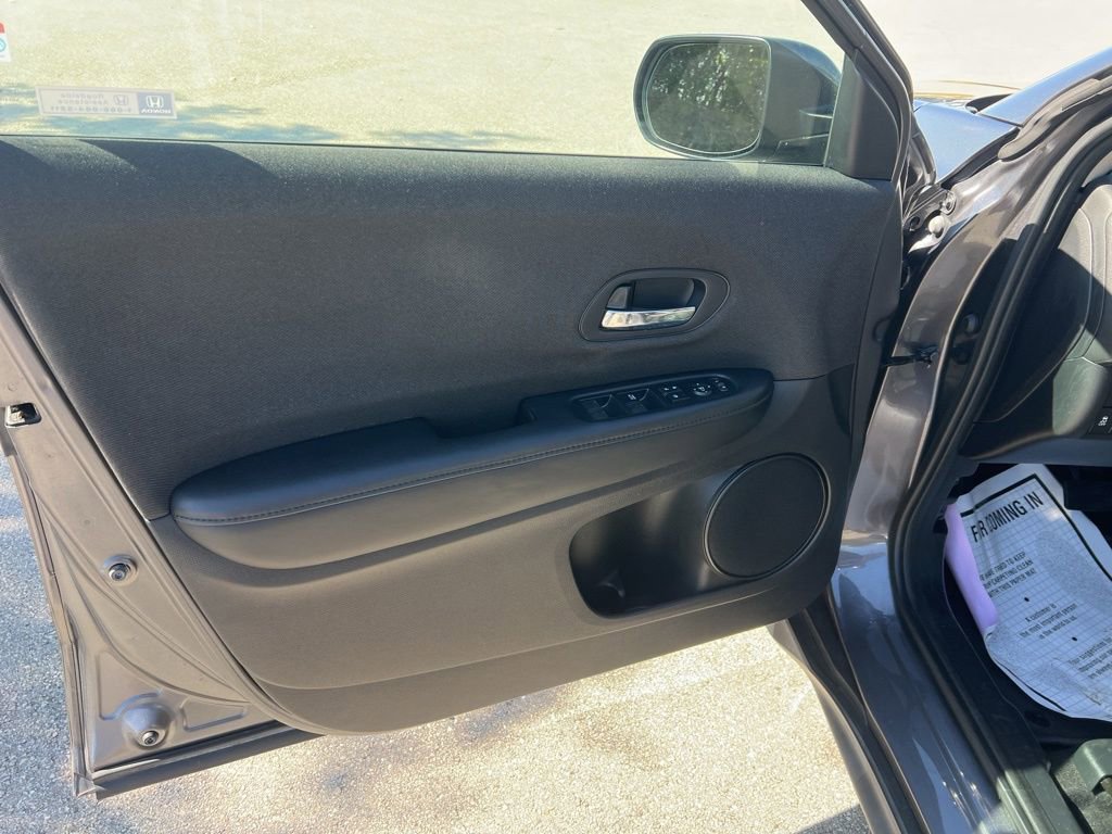 Used 2019 Honda HR-V LX image 21