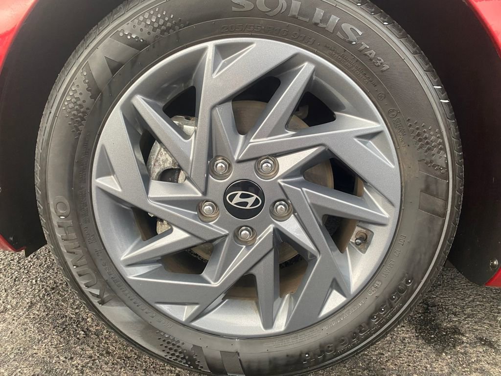 Used 2024 Hyundai Elantra SEL image 27