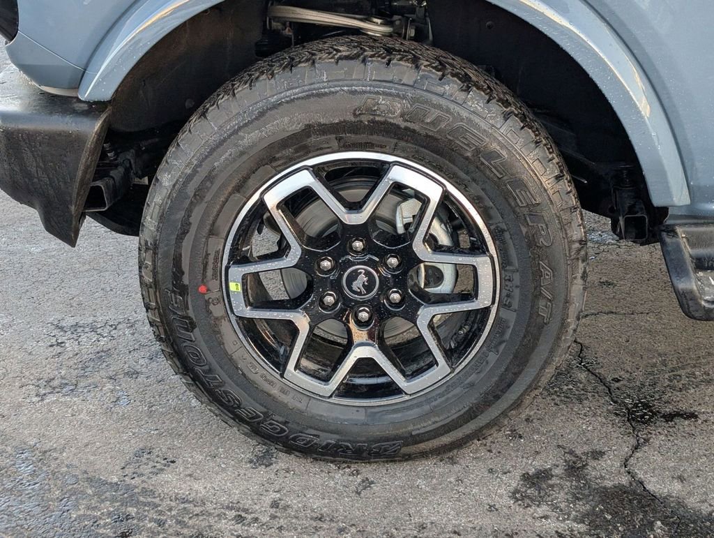 New 2025 Ford Bronco Outer Banks image 14