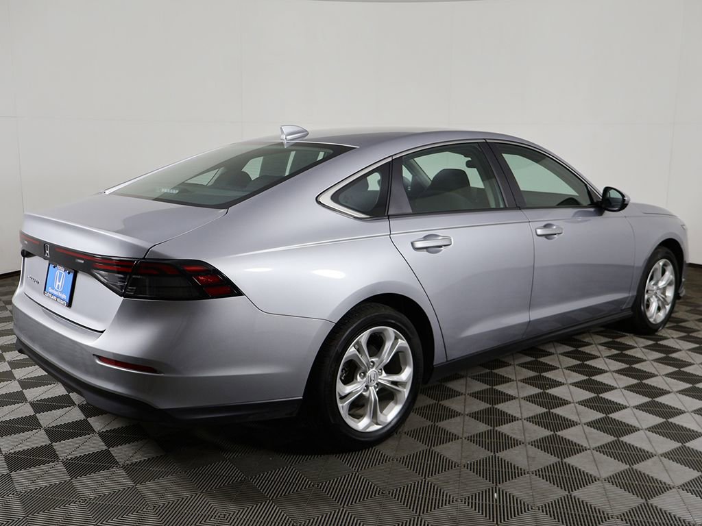Used 2023 Honda Accord LX image 7