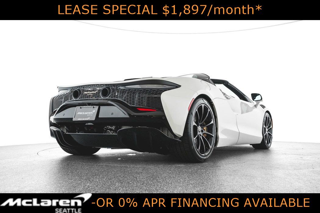 Used 2025 McLaren Artura Spider RWD image 42