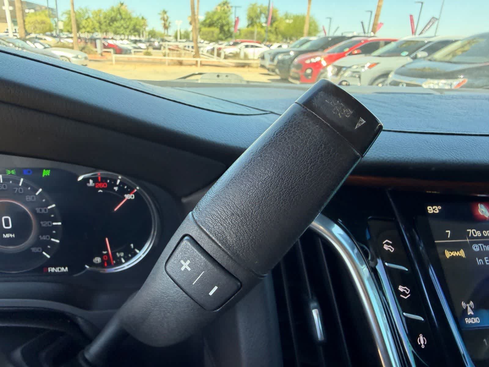 Used 2016 Cadillac Escalade Luxury AWD/4WD image 23