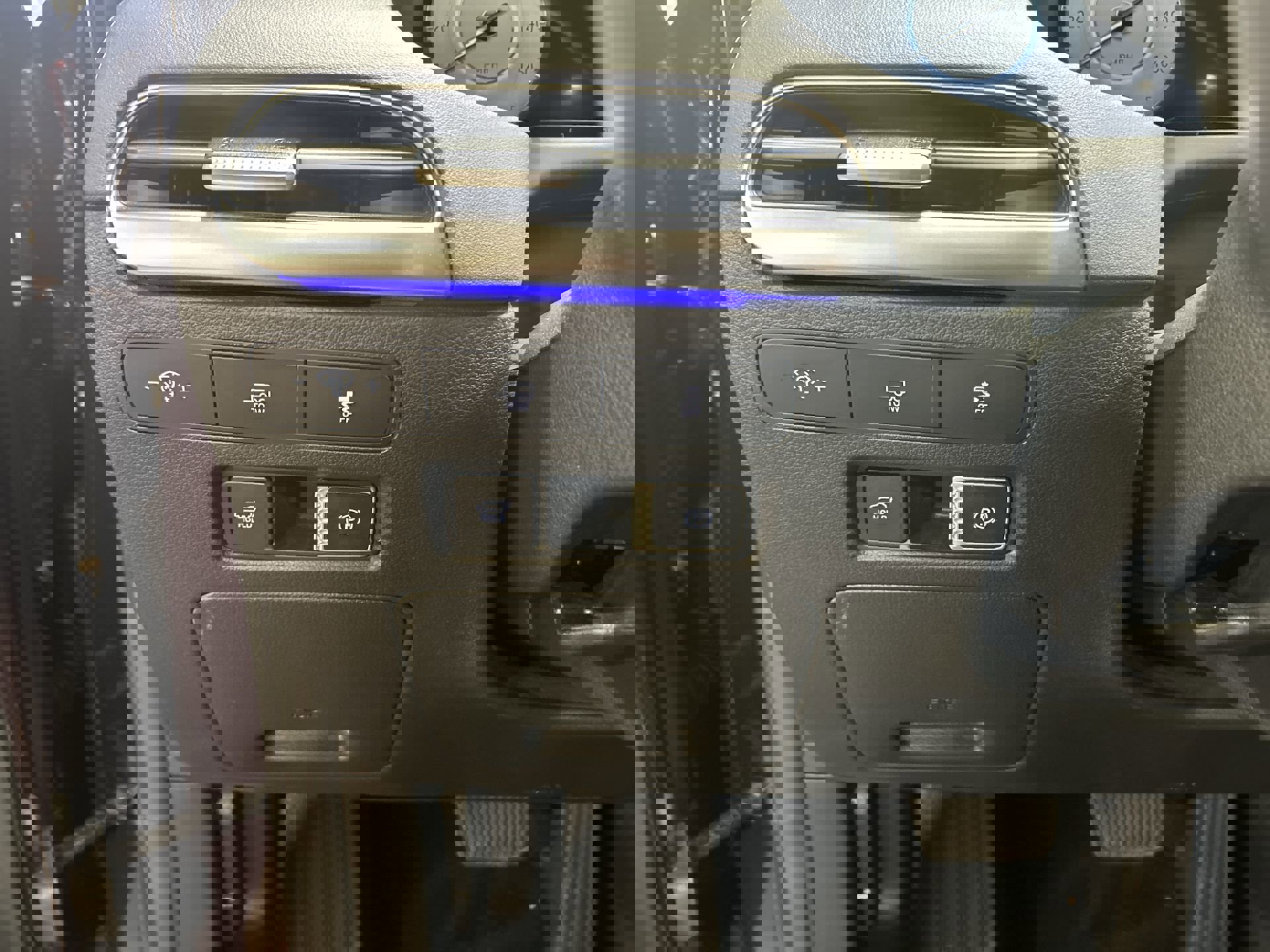 Used 2024 Hyundai Palisade Calligraphy image 19