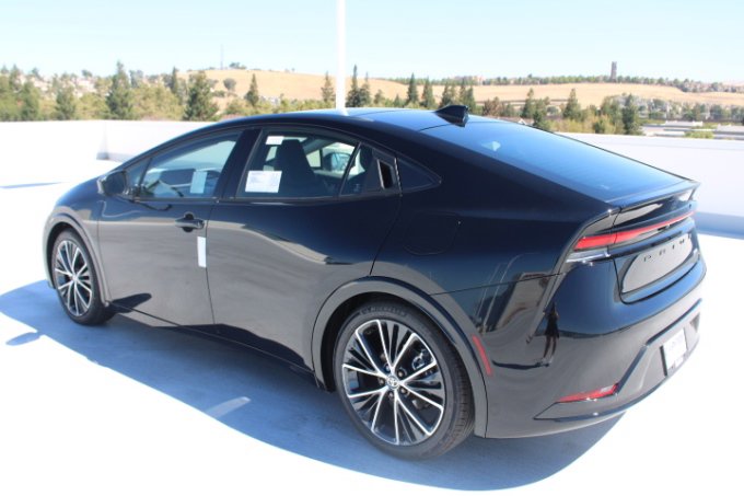 New 2026 Toyota Prius Limited image 5