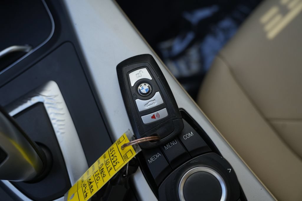 Used 2018 BMW 320i xDrive Sedan AWD/4WD image 57
