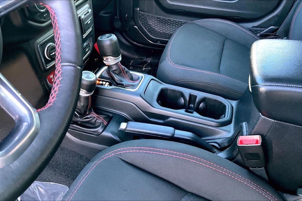 Used 2018 Jeep Wrangler Unlimited Rubicon AWD/4WD image 18
