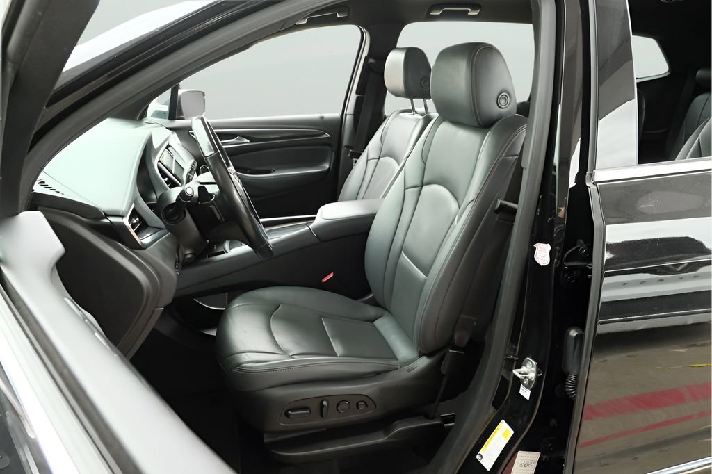 Used 2024 Buick Enclave Premium AWD/4WD image 31