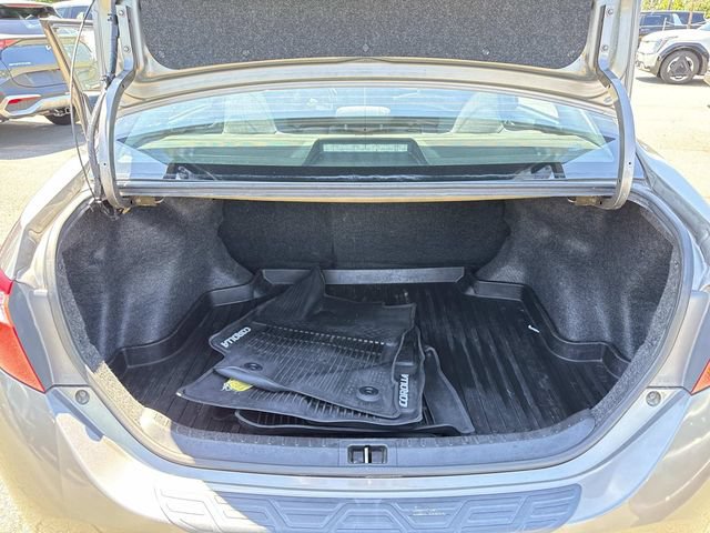 Used 2018 Toyota Corolla LE w/ LE Premium Package w/Moonroof FWD image 12