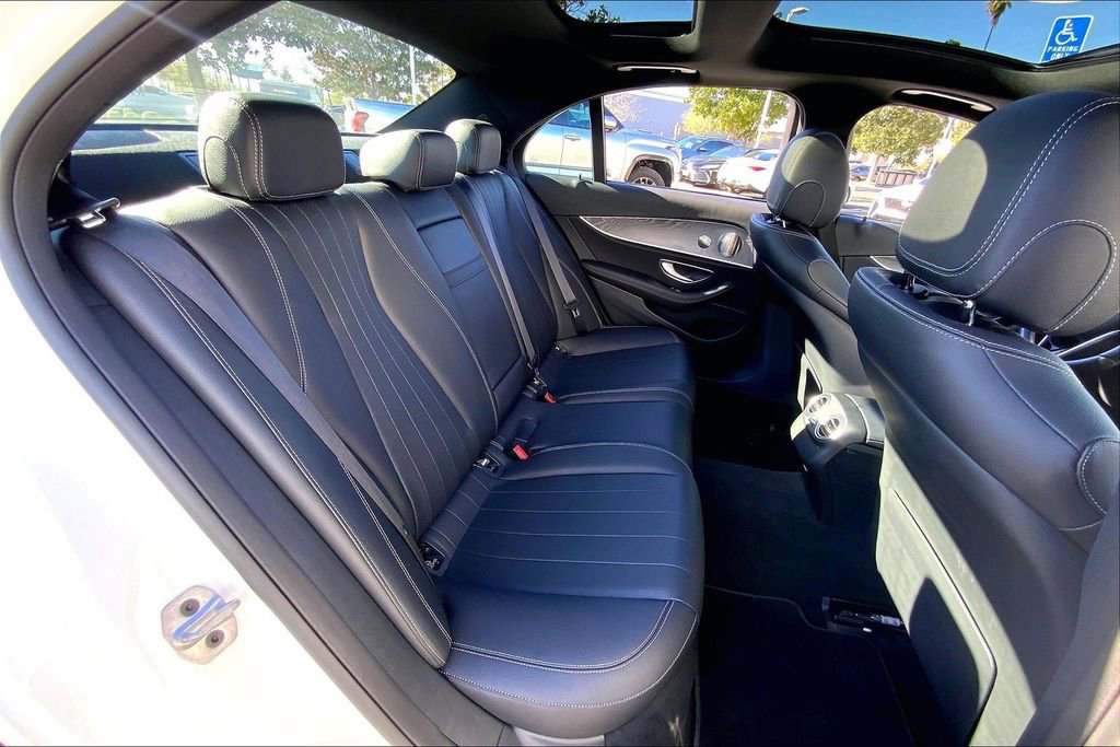Used 2022 Mercedes-Benz E 450 4MATIC Sedan image 19