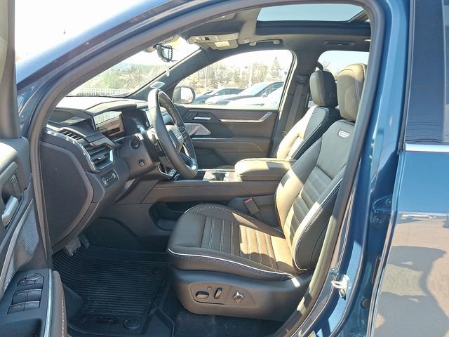 New 2026 GMC Acadia Denali Ultimate w/ LPO, Floor Liner Package image 14