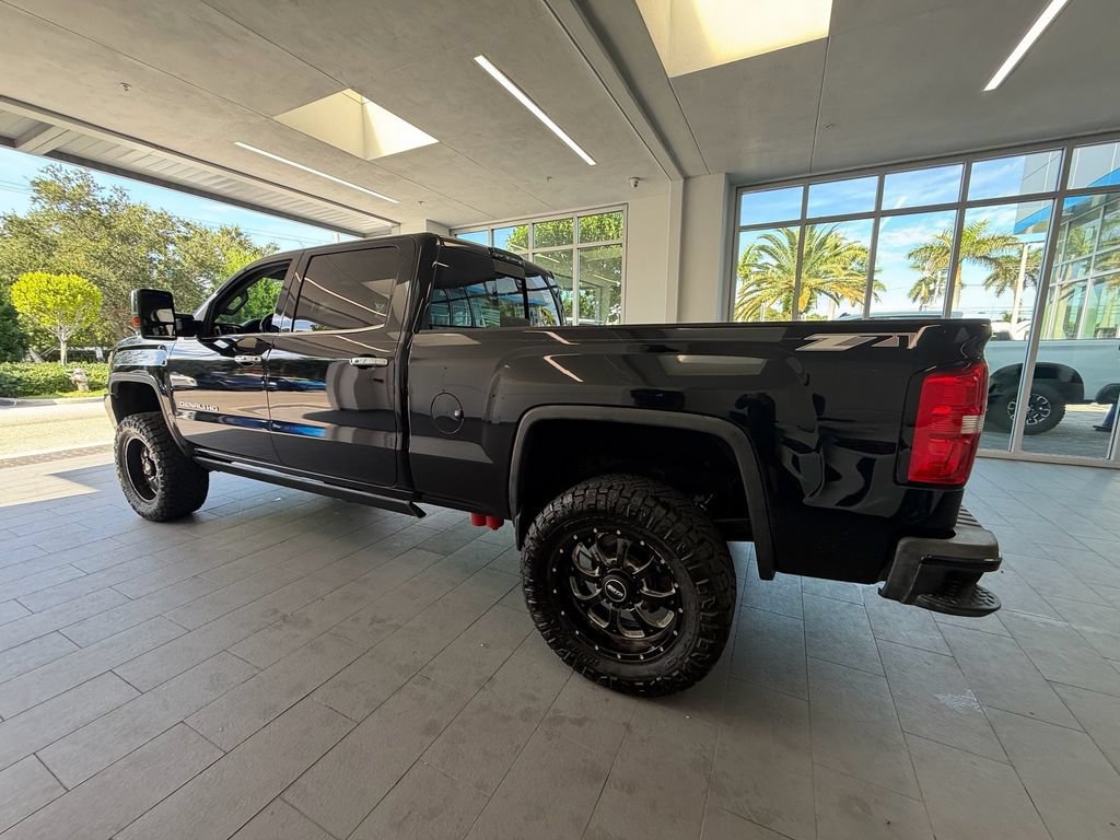 Used 2015 GMC Sierra 2500 Denali w/ Duramax Plus Package AWD/4WD image 5