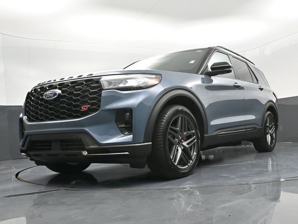 Used 2025 Ford Explorer ST w/ Sun And Sound Package image 35