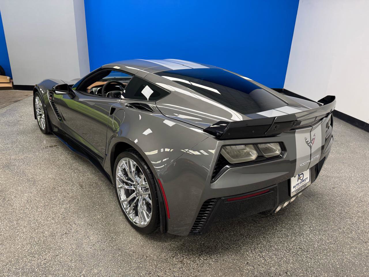 Used 2015 Chevrolet Corvette Z06 w/ 3LZ Preferred Equipment Group image 33