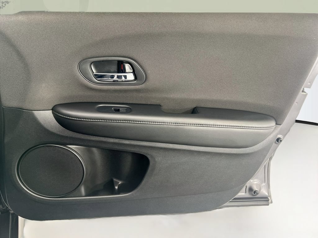 Used 2019 Honda HR-V LX image 23