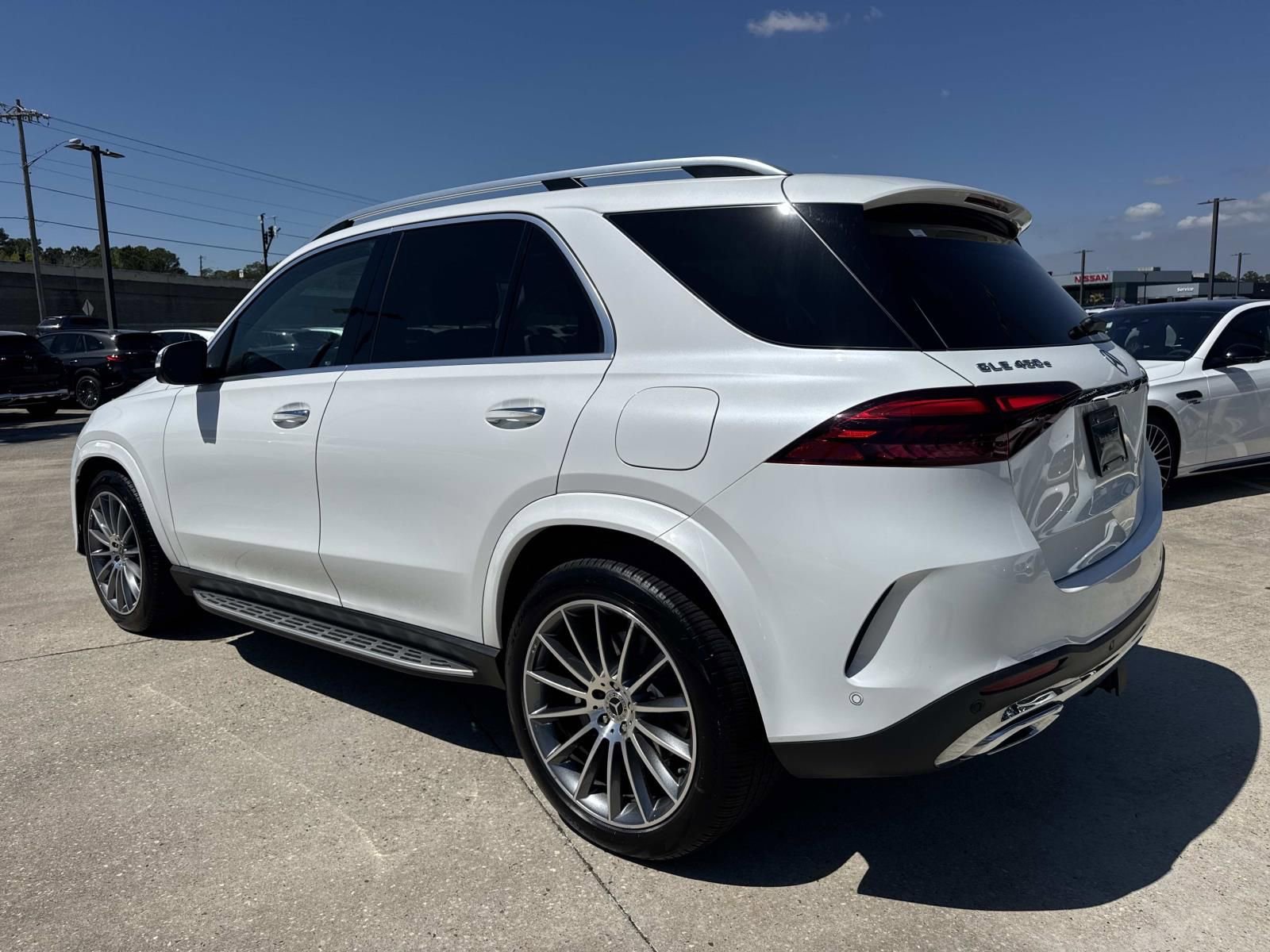 Used 2025 Mercedes-Benz GLE 450e 4MATIC image 7