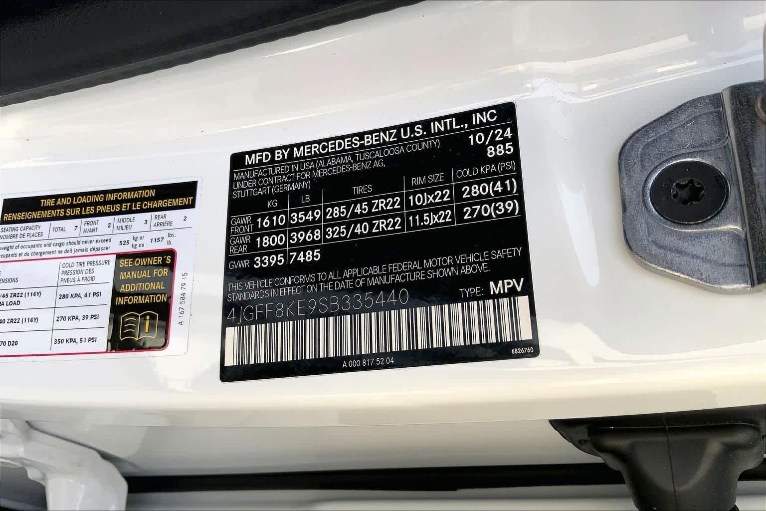 Used 2025 Mercedes-Benz GLS 63 AMG 4MATIC image 34