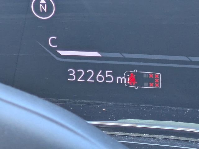 Certified 2023 Cadillac Escalade V w/ LPO, ONYX Package image 34