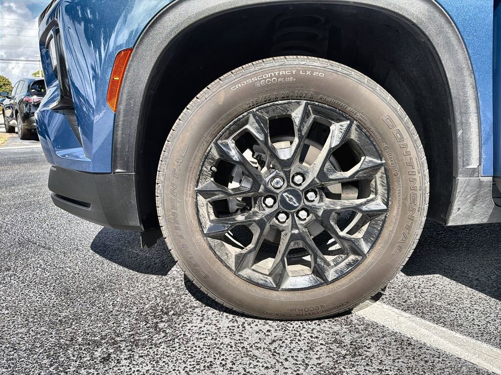 Used 2024 Chevrolet Traverse LS w/ Midnight/Sport Edition image 29