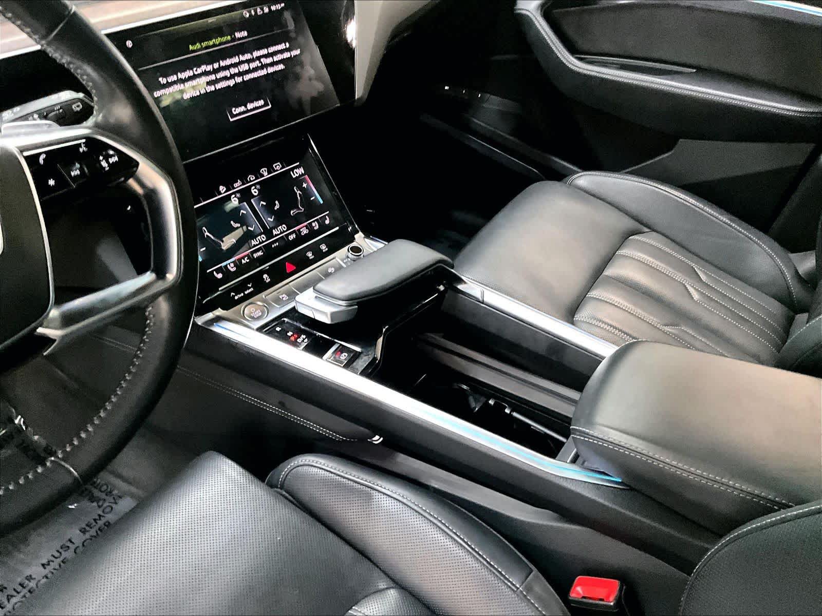 Used 2019 Audi e-tron Prestige w/ Prestige Package AWD/4WD image 21