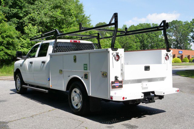 Used 2024 RAM 3500 Tradesman w/ Safety Group image 17