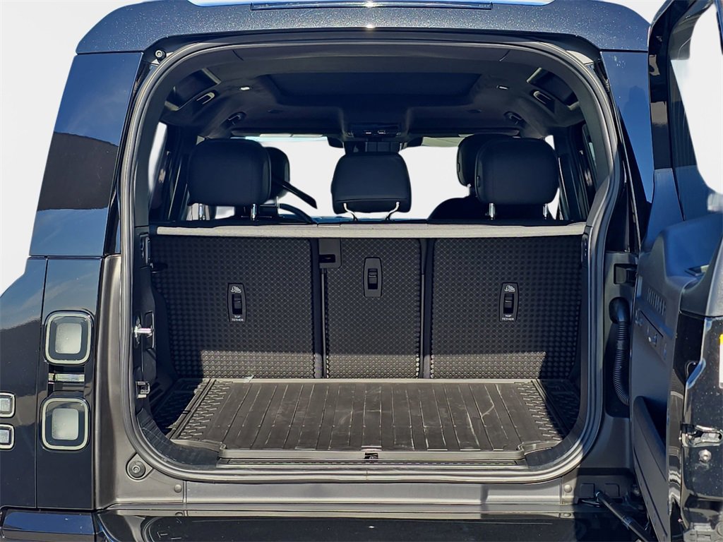 New 2026 Land Rover Defender 110 X image 12