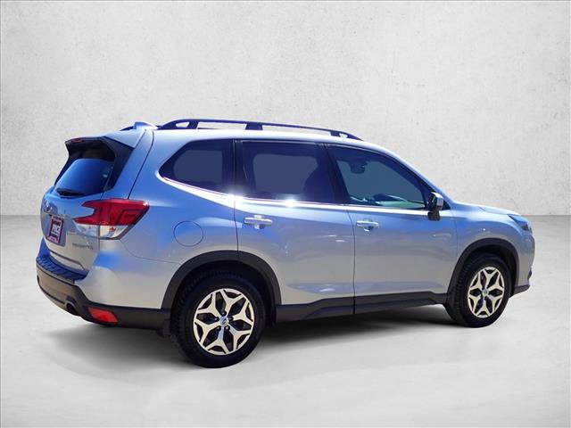 Certified 2022 Subaru Forester Premium AWD/4WD image 4