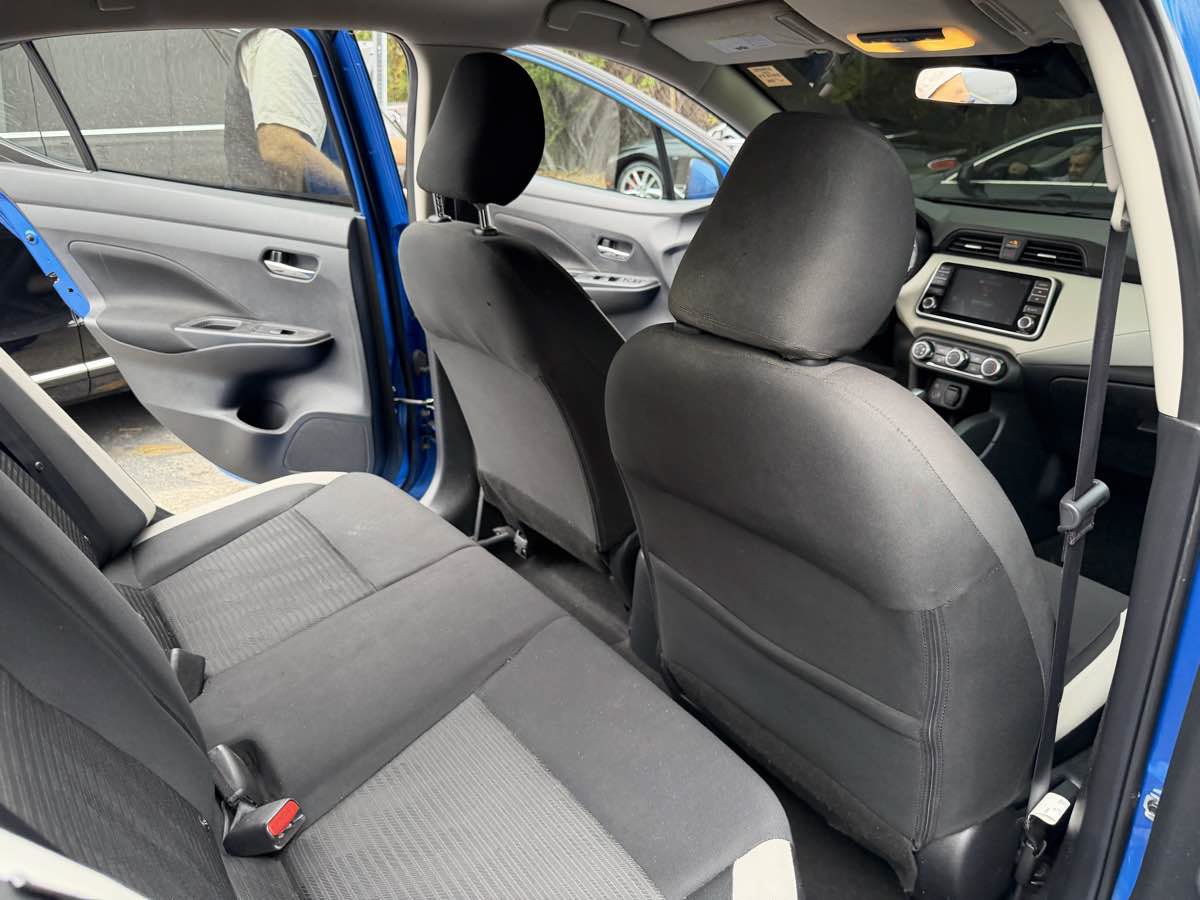 Used 2021 Nissan Versa SV FWD image 9