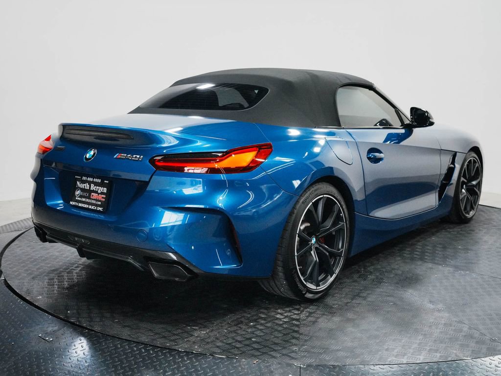 Used 2024 BMW Z4 M40i w/ Premium Package image 15