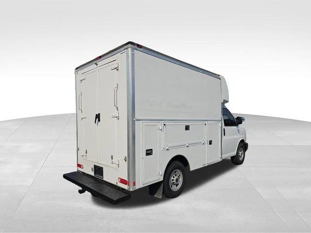 Used 2016 GMC Savana 3500 RWD image 6