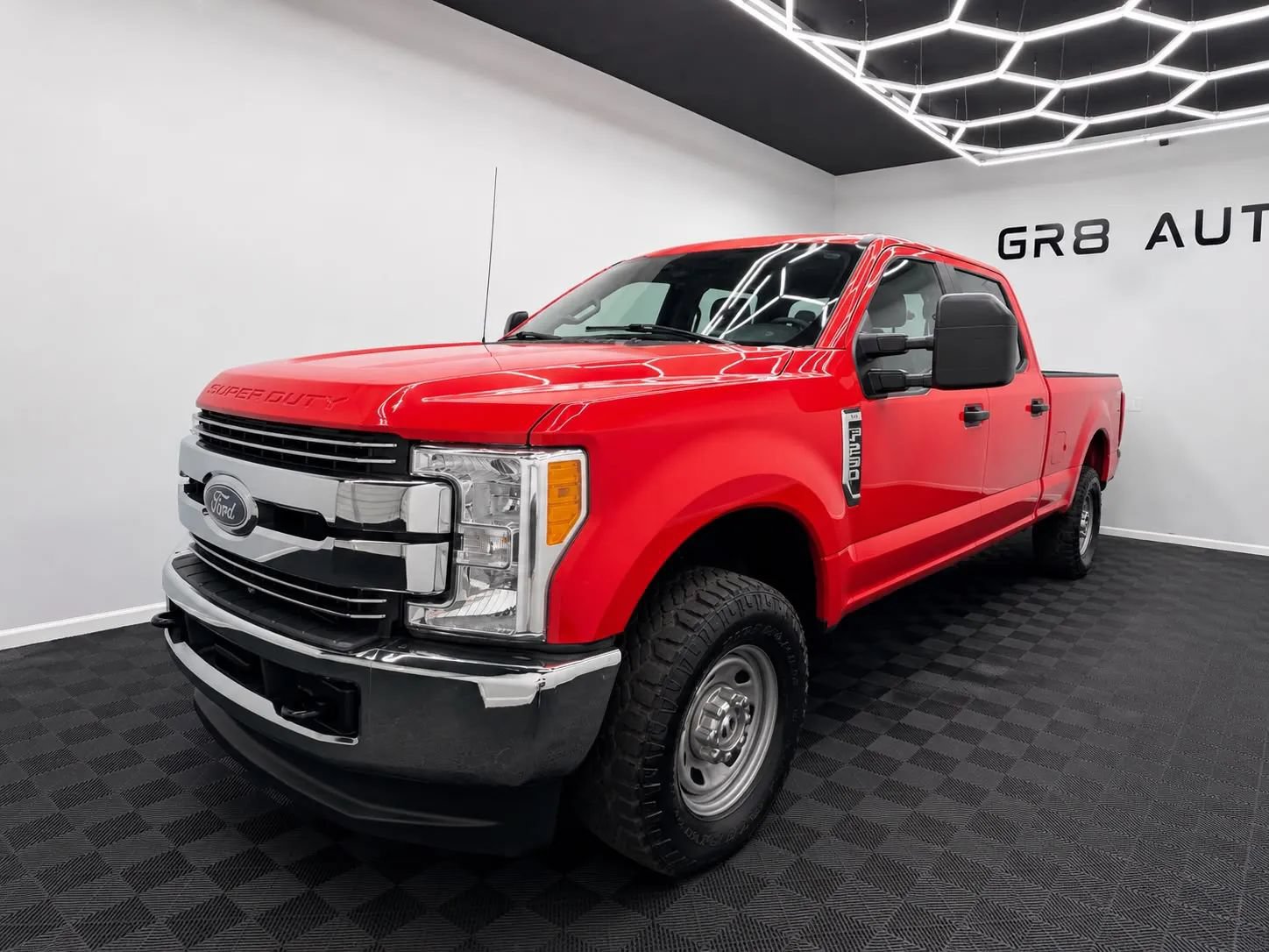 Used 2019 Ford F250 XL w/ XL Value Package AWD/4WD image 3