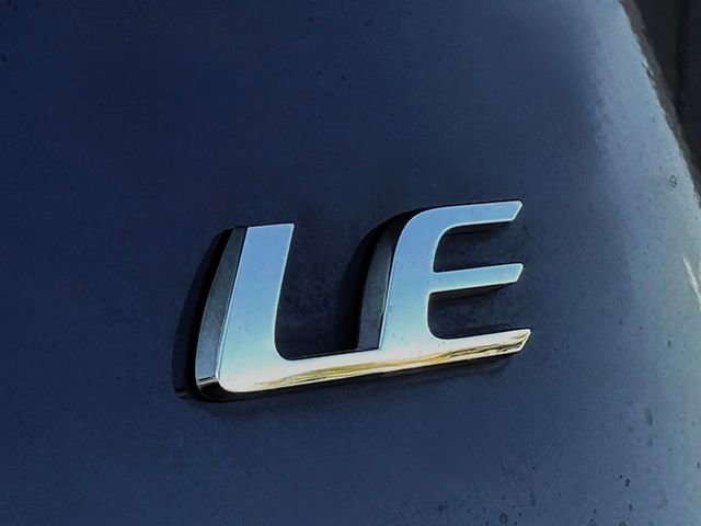 Used 2023 Toyota Corolla LE FWD image 30