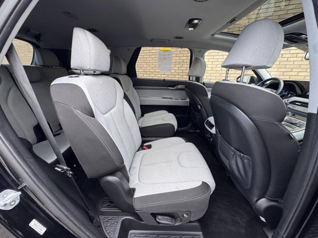 Used 2020 Hyundai Palisade SEL w/ Convenience Package image 3