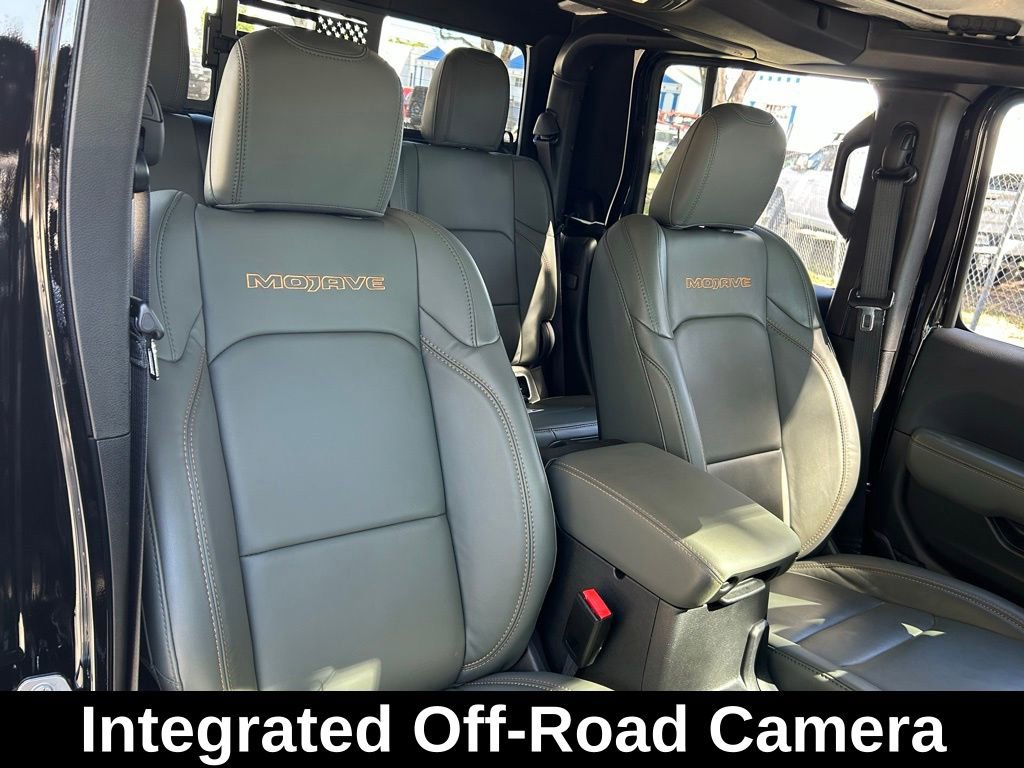 Used 2025 Jeep Gladiator Mojave image 38