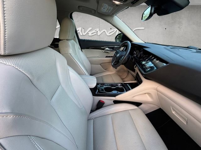 Used 2021 Buick Envision Essence FWD image 29