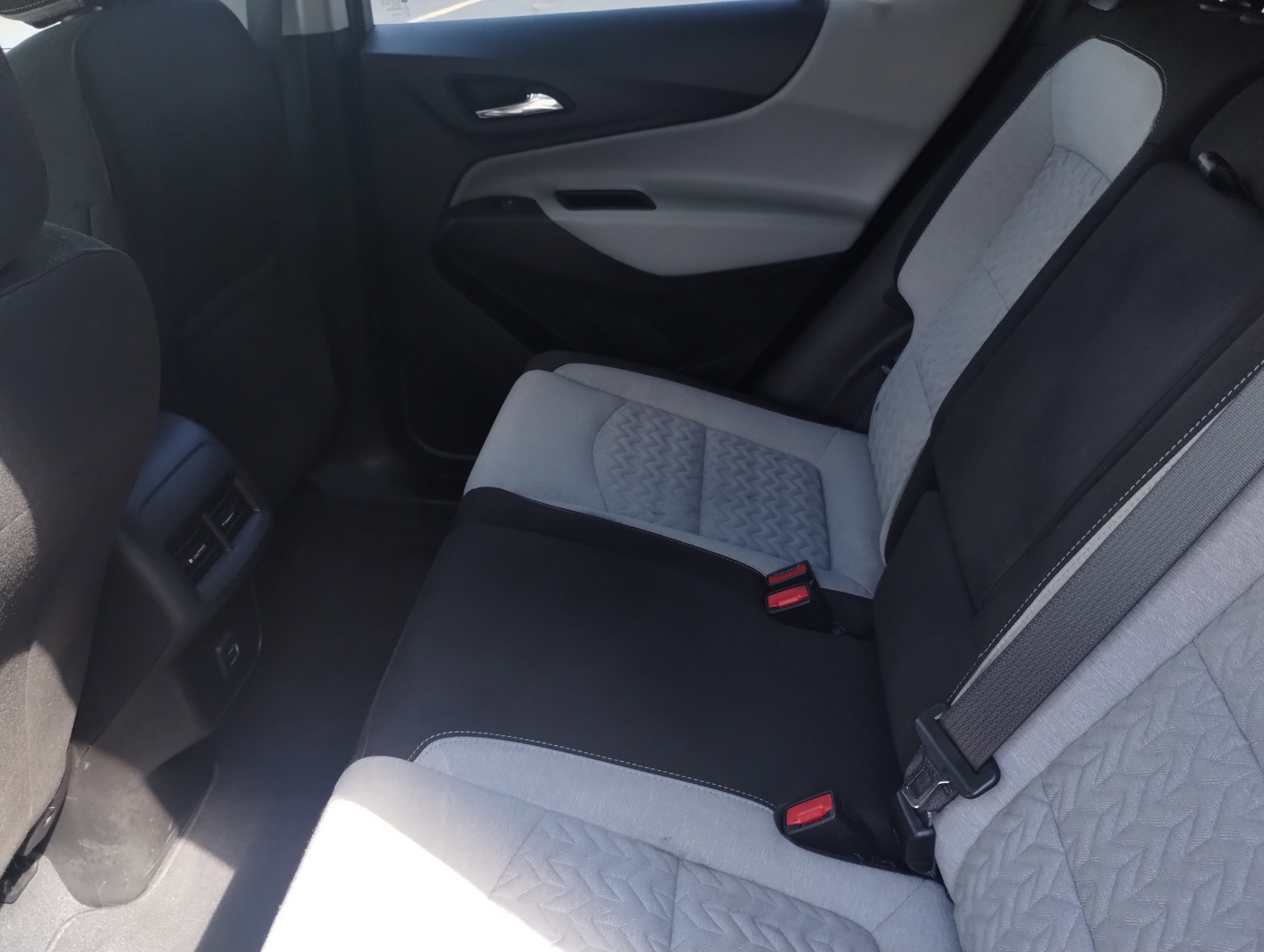 Used 2022 Chevrolet Equinox LS w/ LS Convenience Package image 15