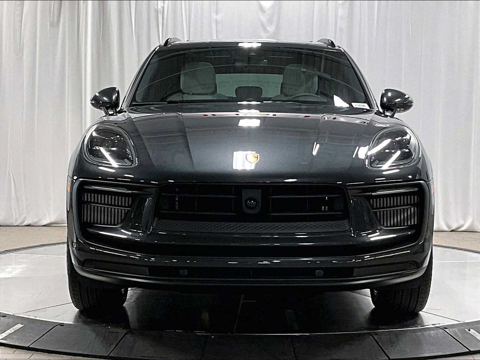Used 2026 Porsche Macan S AWD/4WD image 12