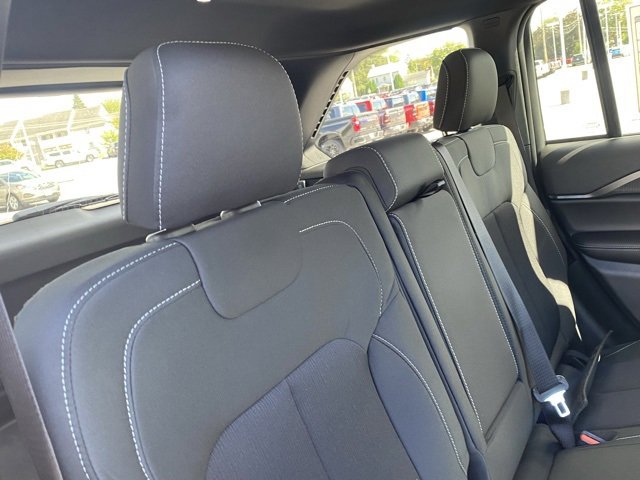 New 2025 Jeep Grand Cherokee 4WD image 32