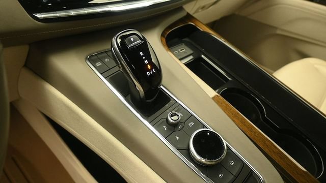 Used 2023 Cadillac Escalade Premium Luxury Platinum w/ Heavy-Duty Trailer Package AWD/4WD image 20