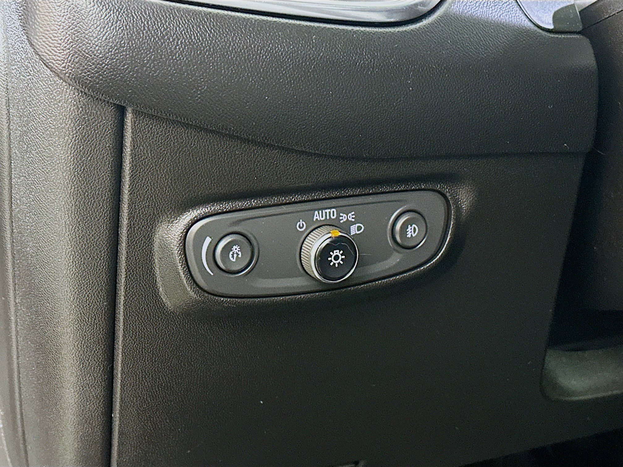 Used 2021 Chevrolet Equinox LT FWD image 10